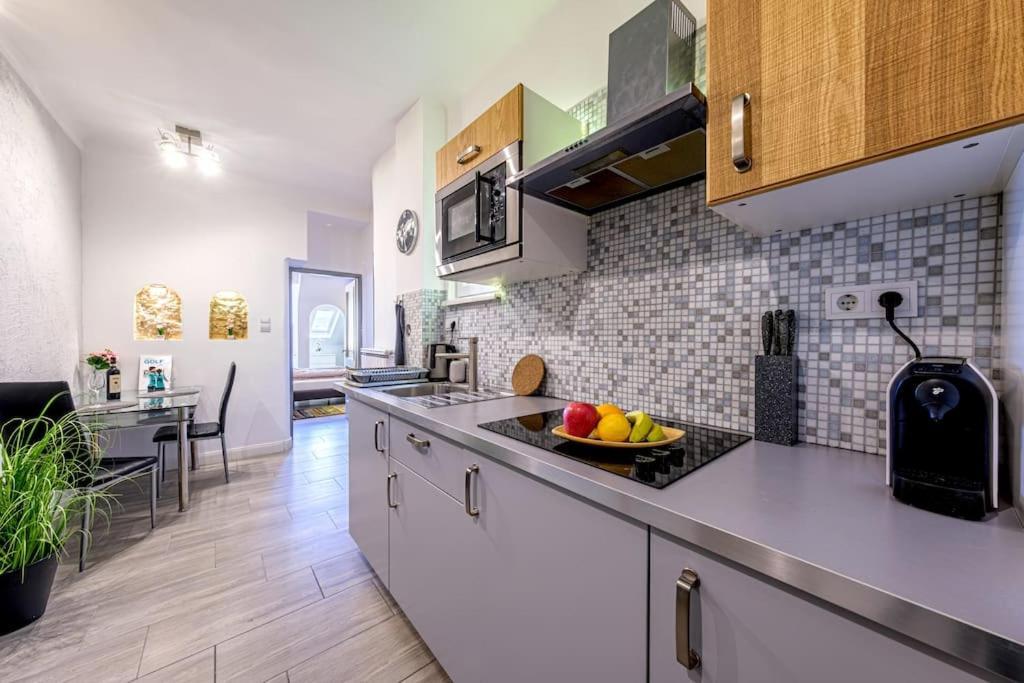Astoria Apartment Budapest Luaran gambar