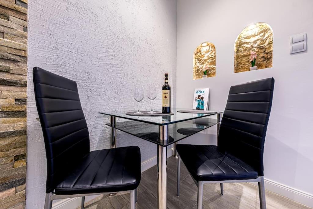 Astoria Apartment Budapest Luaran gambar