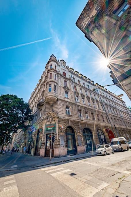 Astoria Apartment Budapest Luaran gambar